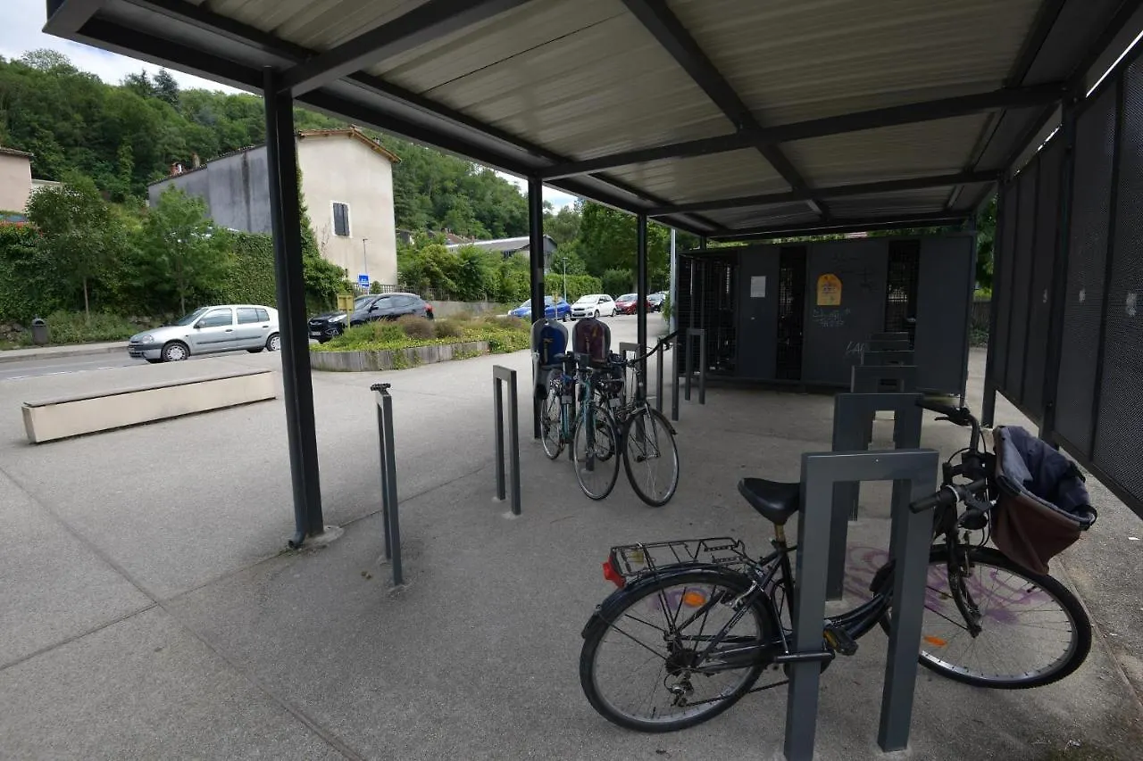 Aux 4 Logis Appart-Hotel - Studio Le City - Petit Dejeuner Inclus 1Ere Nuit Foix Aparthotel