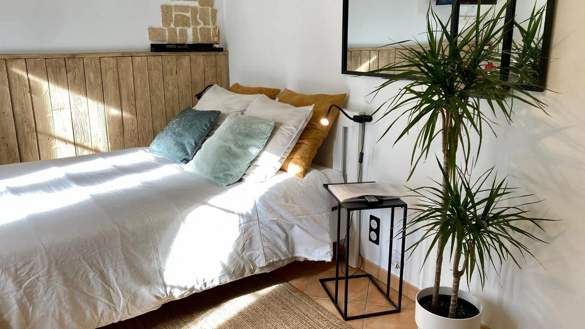 Aux 4 Logis Appart-Hotel - Studio Le City - Petit Dejeuner Inclus 1Ere Nuit Foix 0*,  France