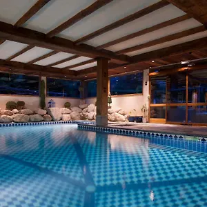 **** Hotel Les Grands Montets & France